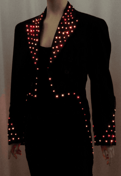 tailcoat_red_twinkle_2.8mb.gif