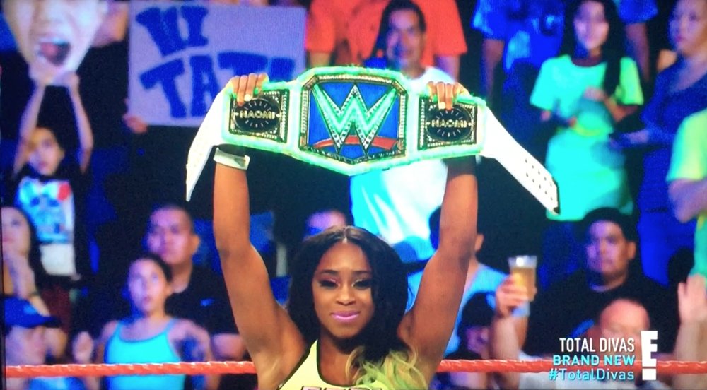 Naomi's Title on Total Divas
